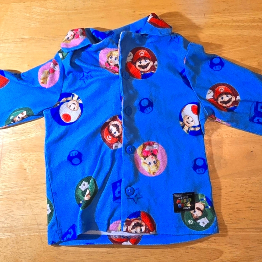 Nintendo Super Mario Bros Pajamas PJ  T Shirt   Boys Size 4